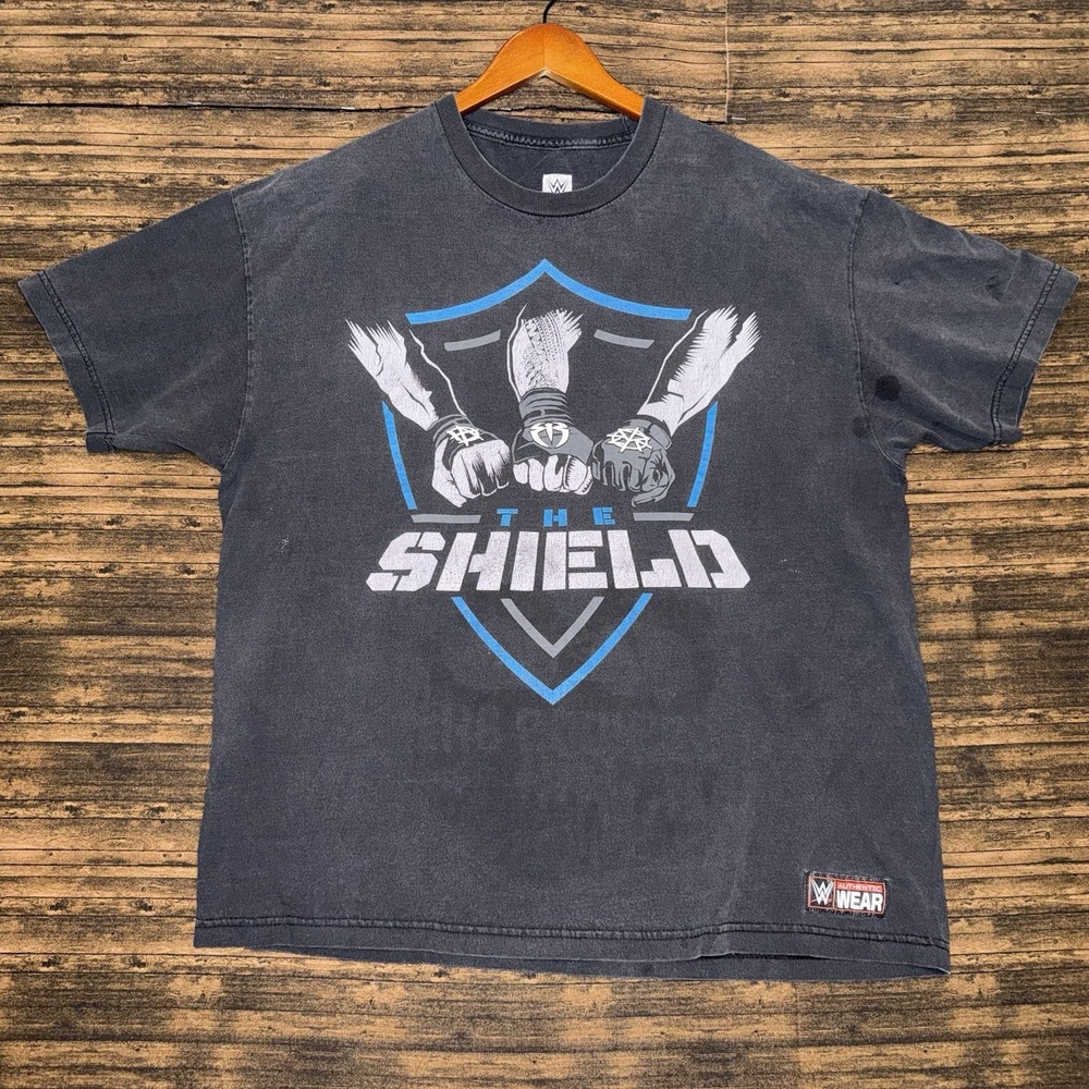 WWE WWF The Shield Fists Logo Roman Reigns Dean Ambrose Seth Rollins T Shirt XL